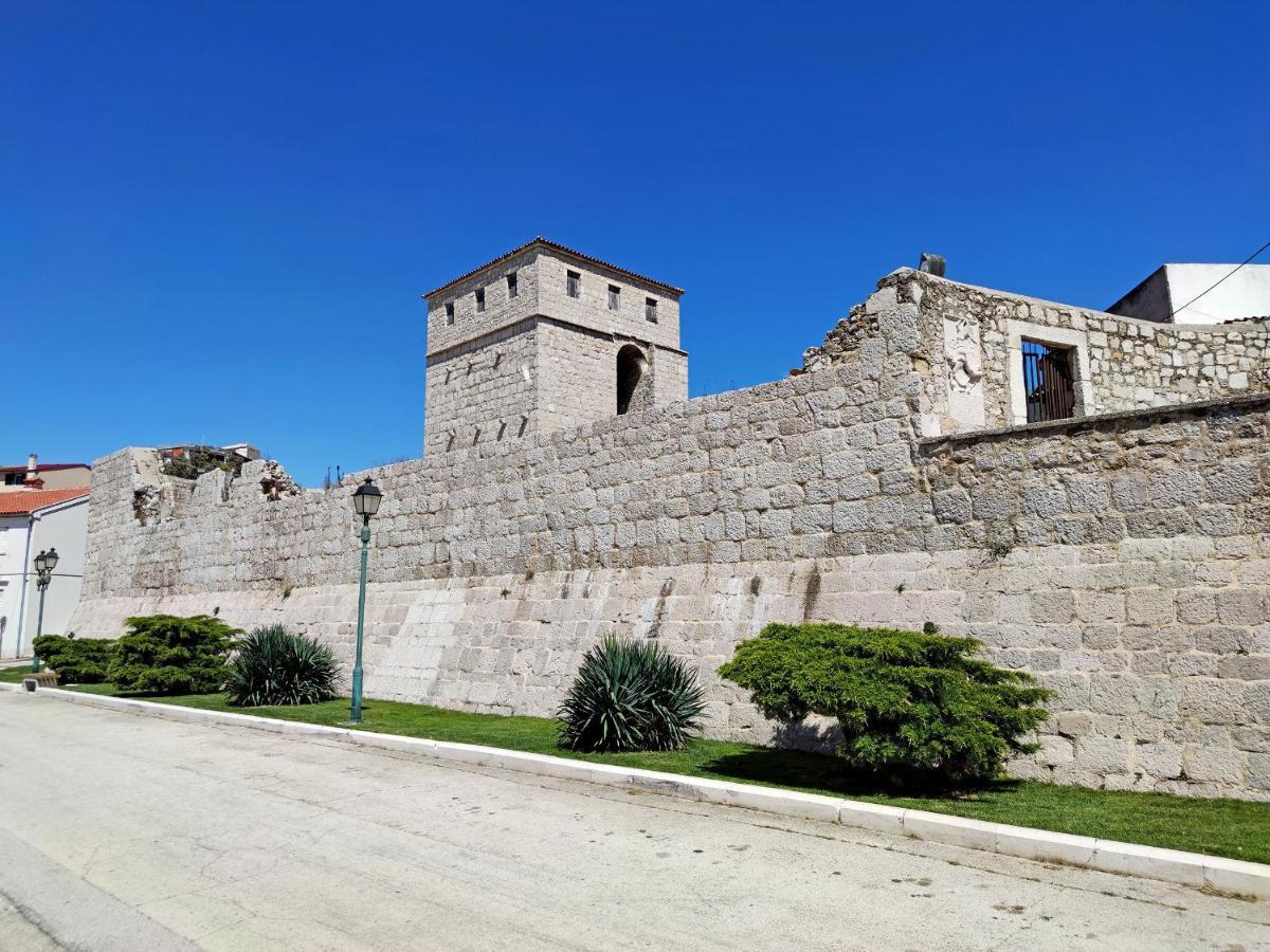Private Holliday Apartment Pag Town Exterior photo